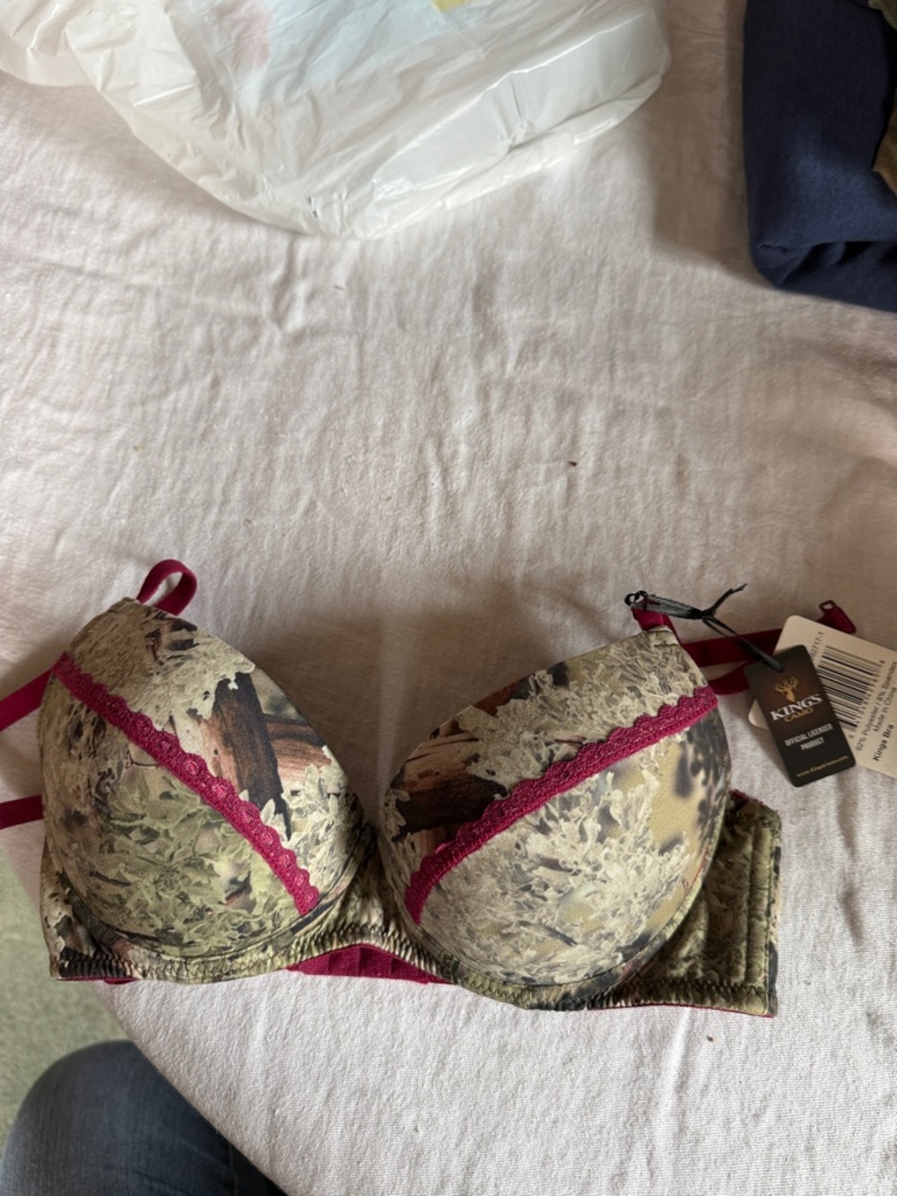Kings camo NWT 32B Camo Lace-Trim Bra in Olive & Burgundy